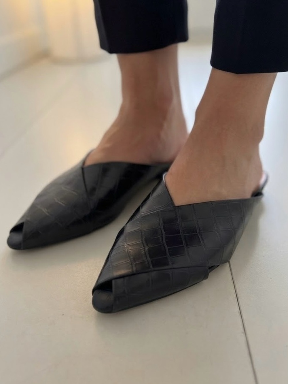 Zara Trafaluc Black Crocodile Woven Embossed Kitten Heel Mules 38 Classic Chic